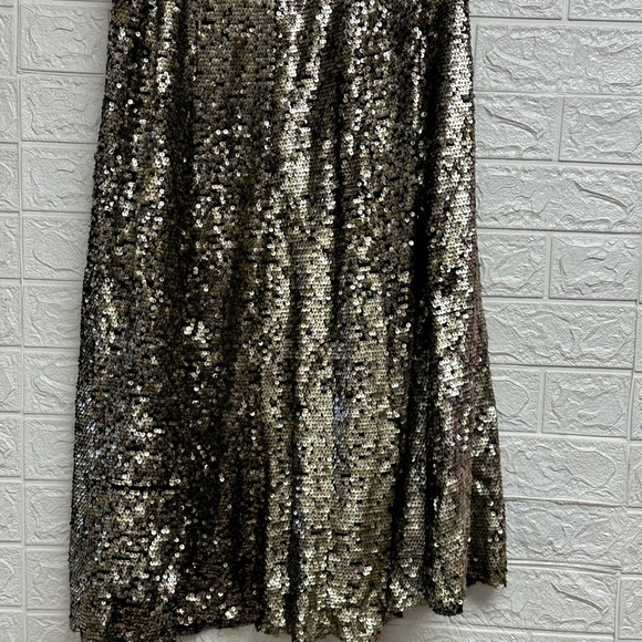 Maeve by Anthropologie new black/gold sequin skirt size medium - Picture 4 of 5